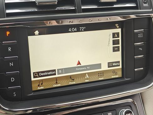 Used 2018 Lincoln Continental Select w/ Continental Climate Package image 46