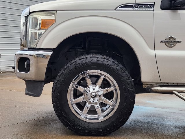 Used 2015 Ford F250 Lariat AWD/4WD image 8
