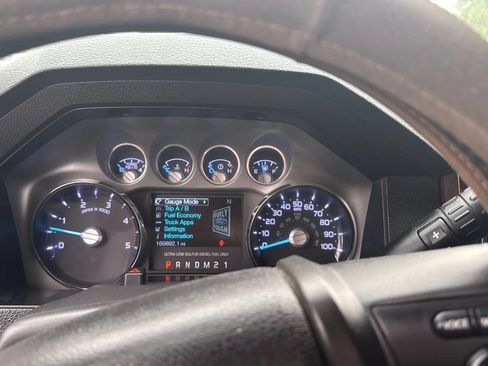 Used 2012 Ford F250 Lariat w/ Lariat Ultimate Pkg AWD/4WD image 16