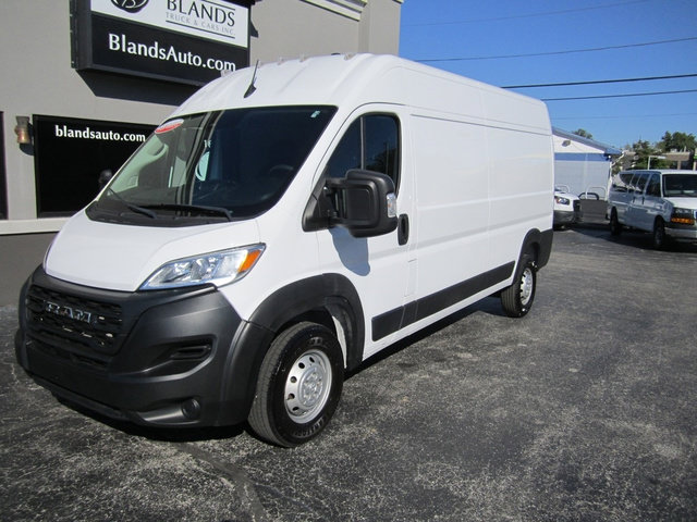 Used 2023 RAM ProMaster 2500 FWD image 2