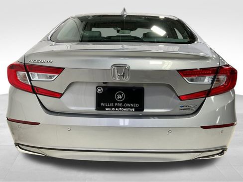 Used 2019 Honda Accord Touring image 6