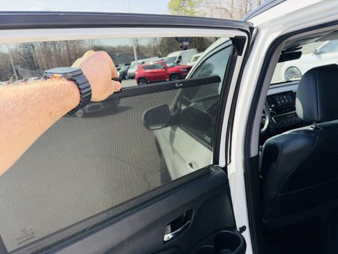 Used 2022 Honda Pilot Special Edition image 31