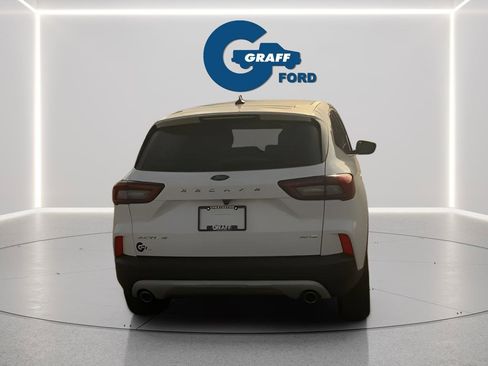 Used 2025 Ford Escape Active w/ Cold Weather Package image 5