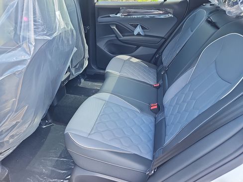 New 2026 Volkswagen Tiguan SEL R-Line AWD/4WD image 20