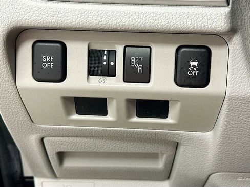 Used 2018 Subaru Forester 2.5i Premium AWD/4WD image 12