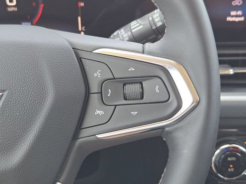 Used 2024 Chevrolet TrailBlazer LT w/ Convenience Package FWD image 25