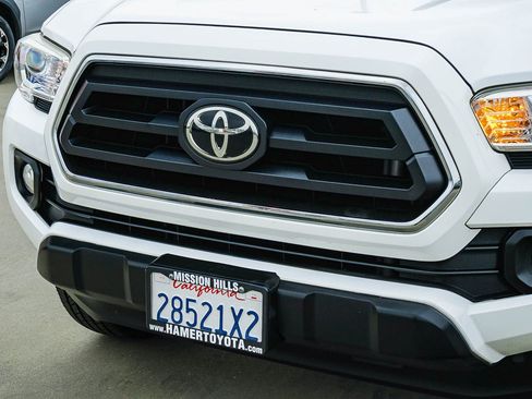Certified 2020 Toyota Tacoma SR5 RWD image 9