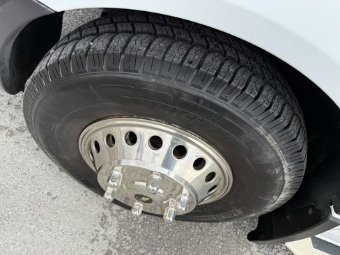 Used 2014 Mercedes-Benz Sprinter 3500 image 31