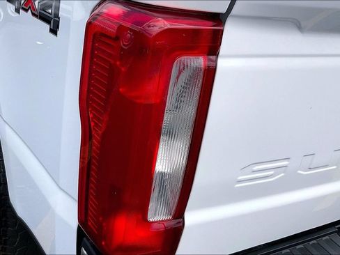 Used 2023 Ford F250 XL w/ XL Off-Road Package AWD/4WD image 29