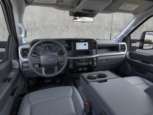 New 2026 Ford F250 XL AWD/4WD image 9