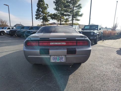 Used 2013 Dodge Challenger R/T w/ Blacktop Pkg image 6