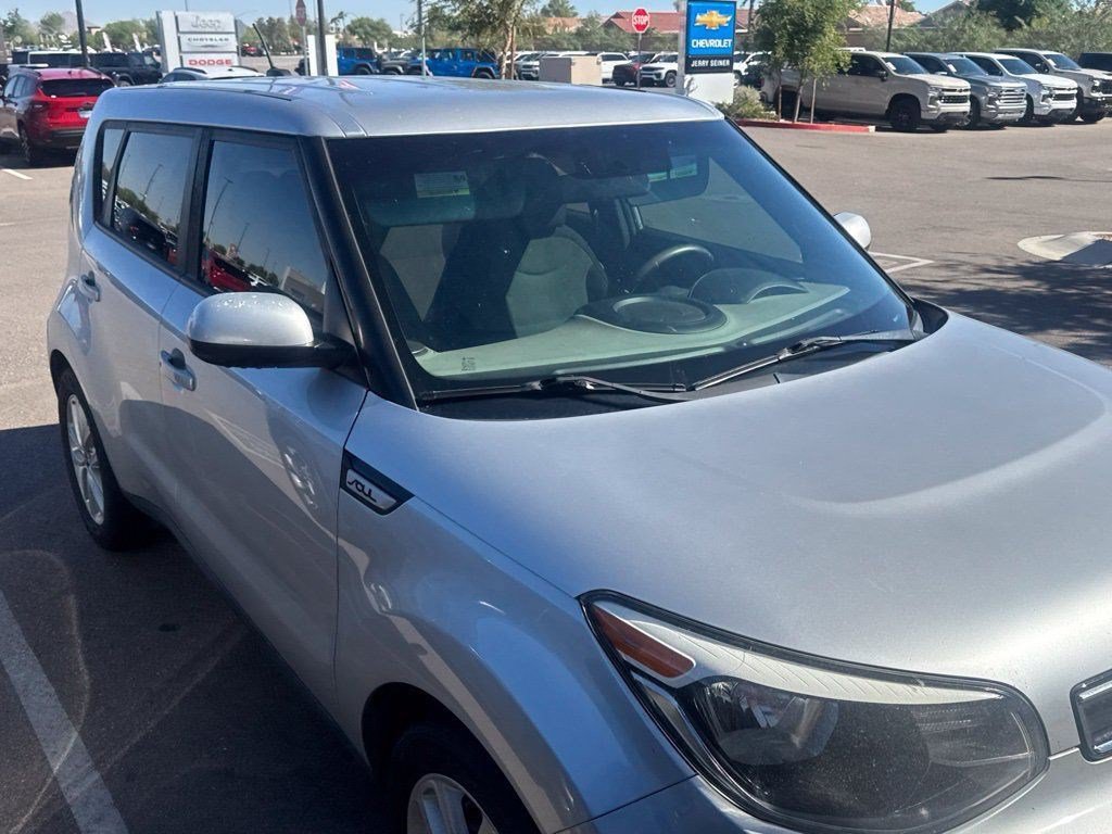 Used 2018 Kia Soul + w/ Audio Package FWD image 11