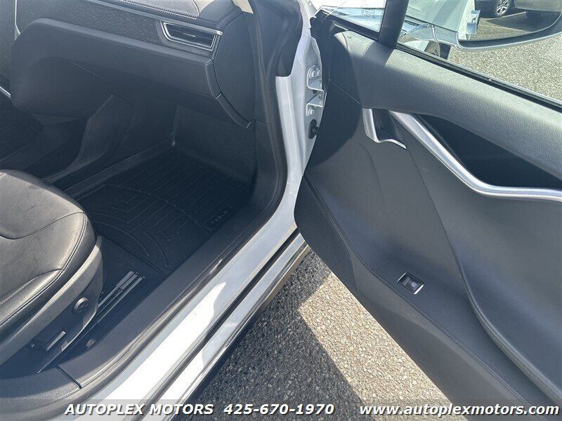 Used 2013 Tesla Model S RWD image 31