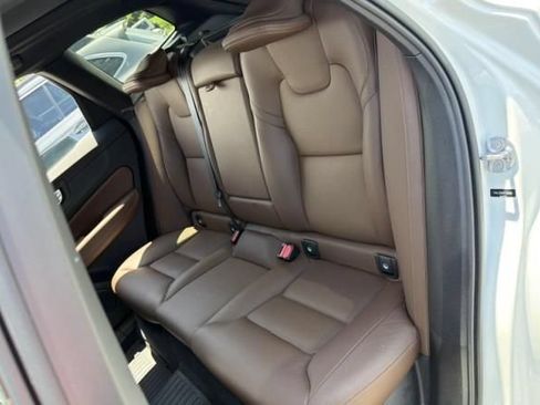Used 2023 Volvo XC60 B5 Plus w/ Protection Package Premier FWD image 5