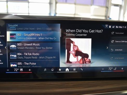 New 2026 BMW X5 xDrive50e image 29