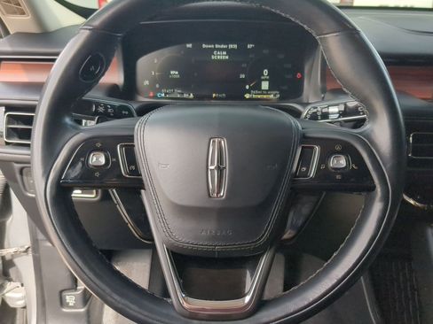 Used 2023 Lincoln Aviator Reserve image 13