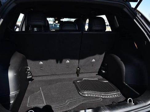 Used 2025 Jeep Compass Latitude image 25