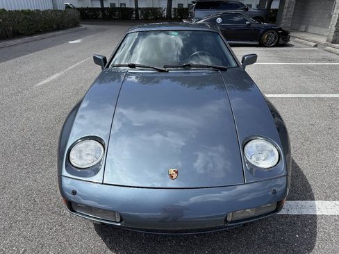 Used 1988 Porsche 928 S4 RWD image 10