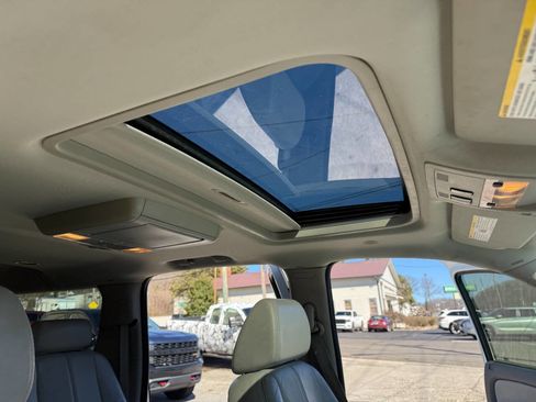 Used 2007 Chevrolet Suburban 2500 LT image 17