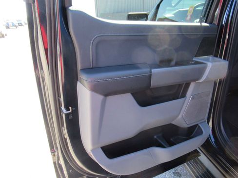 Used 2024 Ford F150 Lightning Flash image 18