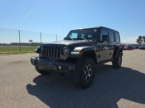 Used 2022 Jeep Wrangler Unlimited Rubicon w/ LED Lighting Group AWD/4WD image 2
