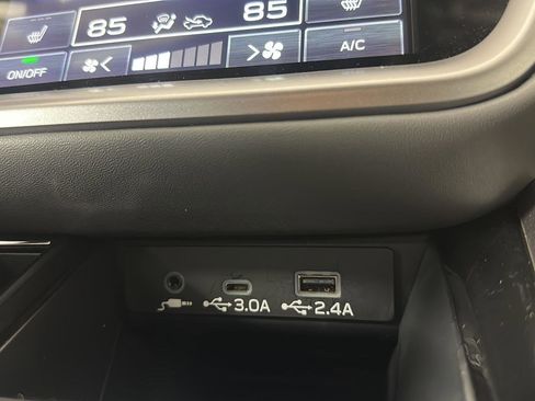Certified 2025 Subaru Outback Onyx Edition AWD/4WD image 15