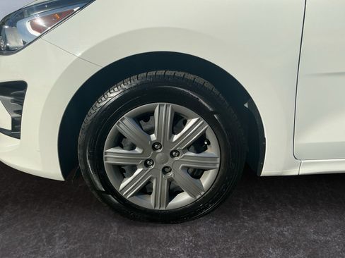 Used 2023 Kia Rio S image 10