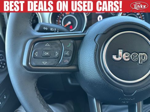 Used 2023 Jeep Wrangler Sport AWD/4WD image 17