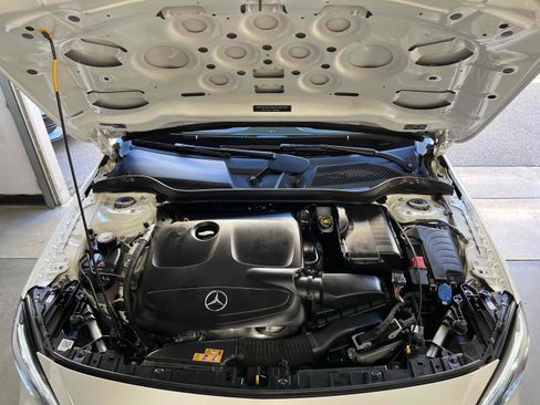 Used 2019 Mercedes-Benz GLA 250 4MATIC w/ Premium Package image 26