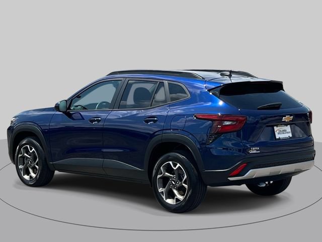 Used 2024 Chevrolet Trax LT w/ Driver Confidence Package FWD image 6