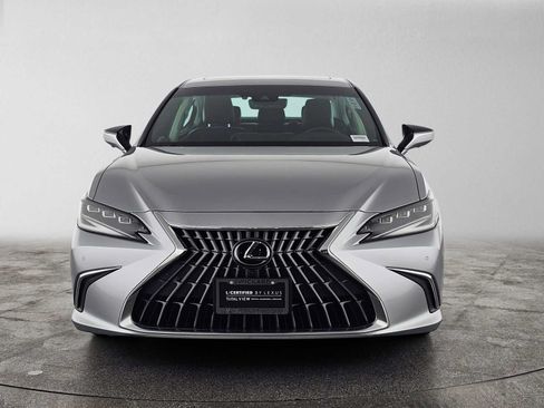 Certified 2023 Lexus ES 300h w/ Accessory Package (Z2) FWD image 8