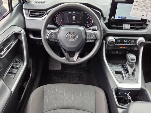 Used 2024 Toyota RAV4 XLE FWD image 13