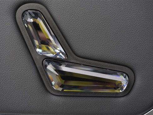 New 2024 BMW i7 xDrive60 image 20