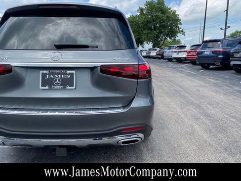New 2025 Mercedes-Benz GLS 450 4MATIC image 11