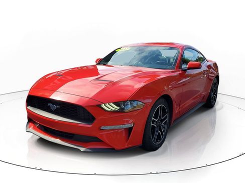 Used 2022 Ford Mustang Premium RWD image 3