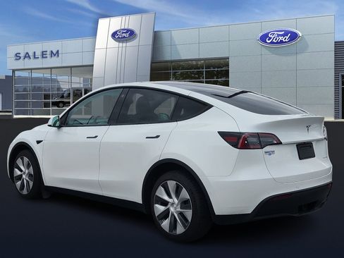 Used 2021 Tesla Model Y Long Range image 5