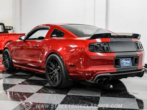 Used 2014 Ford Mustang GT Premium image 10