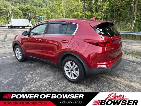 Used 2019 Kia Sportage LX AWD/4WD image 3