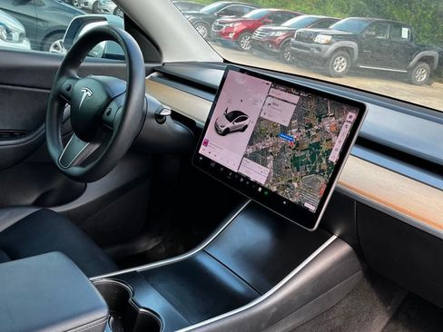 Used 2020 Tesla Model Y Long Range AWD/4WD image 18