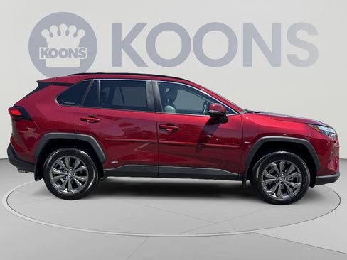 Used 2024 Toyota RAV4 XLE Premium w/ Weather Package AWD/4WD image 8