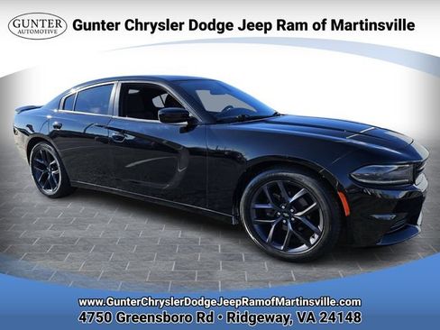Used 2019 Dodge Charger SXT w/ Blacktop Package image 1