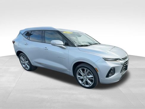 Used 2019 Chevrolet Blazer Premier w/ Sun and Wheels Package FWD image 2