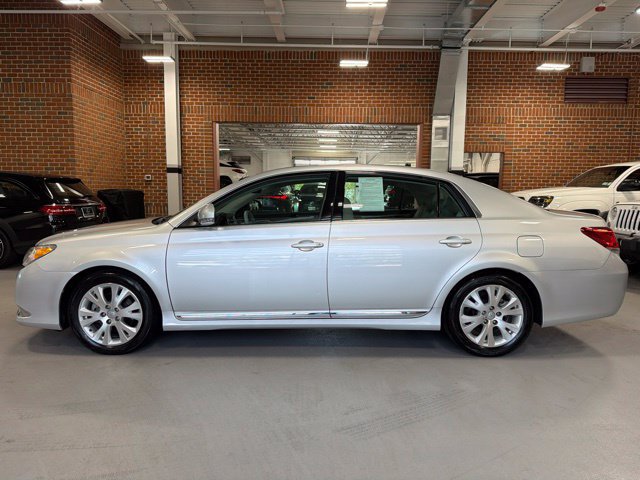 Used 2011 Toyota Avalon FWD image 4