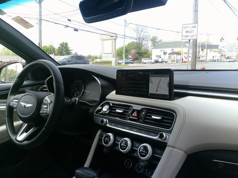 Used 2023 Genesis G70 2.0T w/ Sport Prestige Package AWD/4WD image 32
