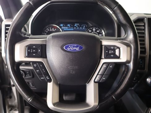 Used 2019 Ford F150 Platinum w/ Equipment Group 701A Luxury image 3