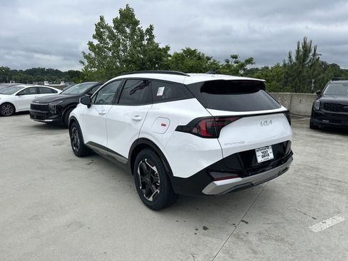 New 2026 Kia Sportage SX image 8