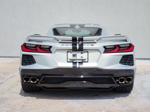 Used 2021 Chevrolet Corvette Stingray Preferred Cpe w/ Z51 Performance Package RWD image 7