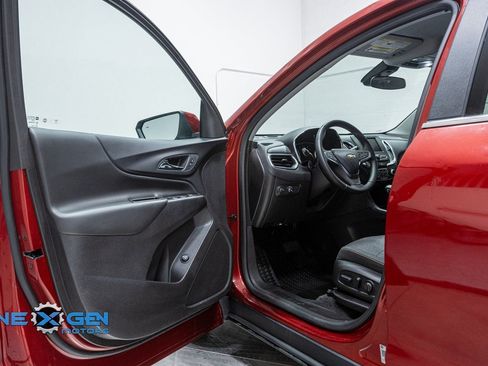 Used 2024 Chevrolet Equinox LT FWD image 9