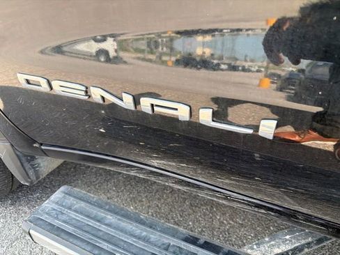 Used 2025 GMC Sierra 1500 Denali w/ Denali Reserve Package AWD/4WD image 44