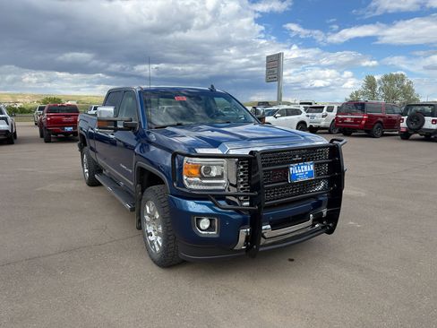 Used 2015 GMC Sierra 2500 Denali AWD/4WD image 7